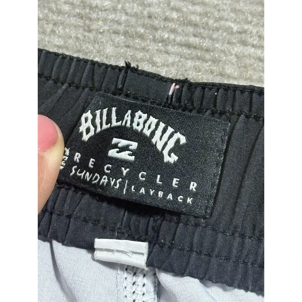 Billabong Swim Trunks Mens Small Black Sundays Layback Tropical Sailboat Print‎